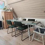 3rd Floor Loft In Historical Daire