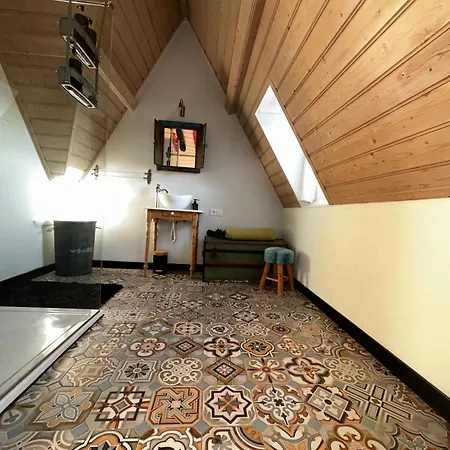 3rd Floor Loft In Historical Appartement Dordrecht