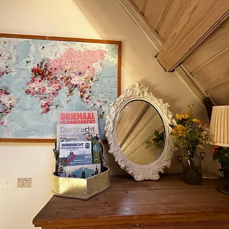 3rd Floor Loft In Historical *