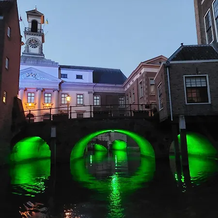 Apartman 3rd Floor Loft In Historical Dordrecht